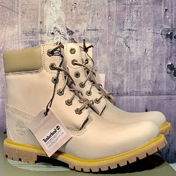 TIMBERLAND WOMEN'S BOOT - Picture 2 of 5